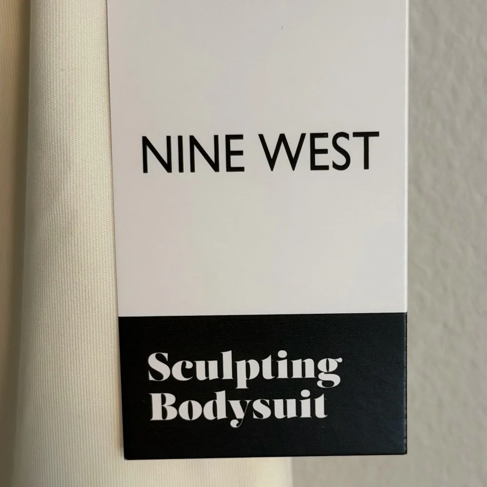 Nine West Women's Large Cream Bodysuit - Picture 4 of 7